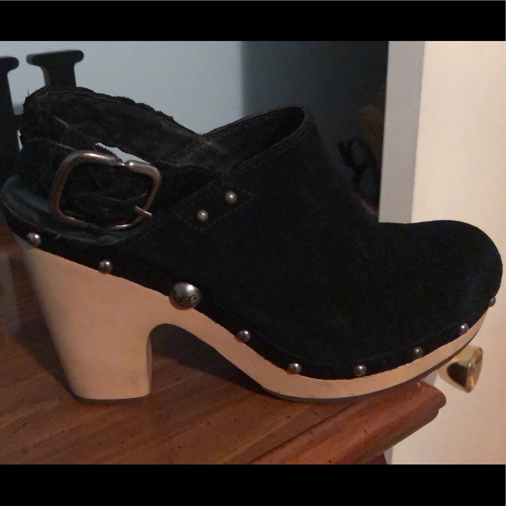 Ugg clogs